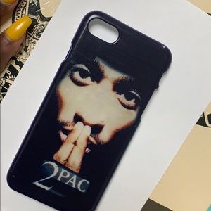 Iphone 7 tupac phone case.